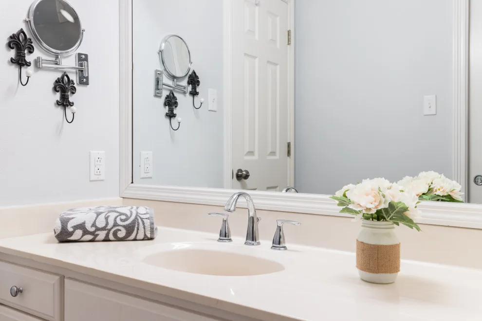 Cresson: Accessible Bathroom Design by Shawn M Cowdin Construction, LLC - Photo 10