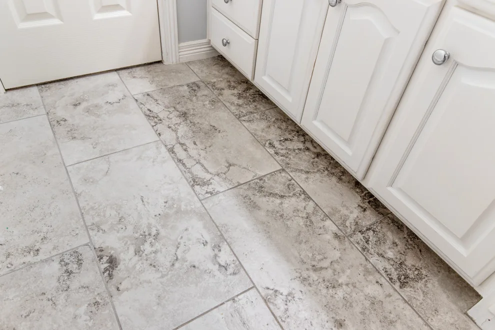 Cresson: Accessible Bathroom Design by Shawn M Cowdin Construction, LLC - Photo 9