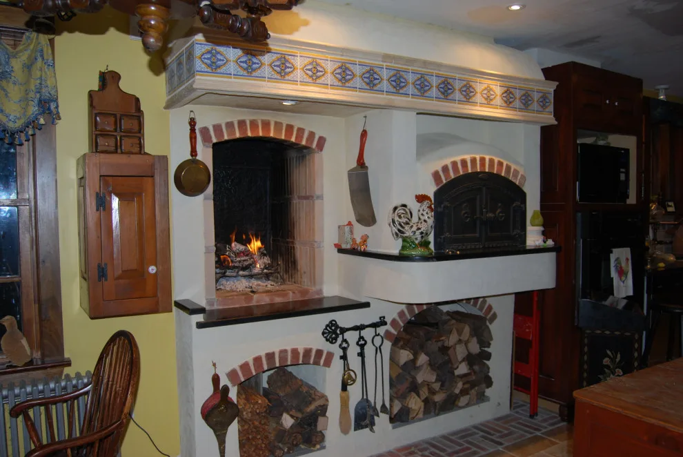 Bespoke BBQ and Pizza Oven Kitchen by Doylestown Builders - Photo 18