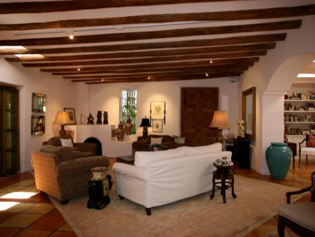 Charming Custom Home on the Eastside by Wolf Corporation - Photo 3