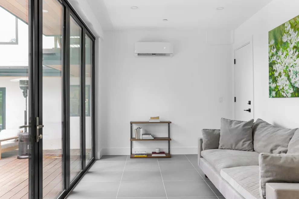 Modern Tailored Construction by Lifestyle Designs And Remodeling - Photo 41