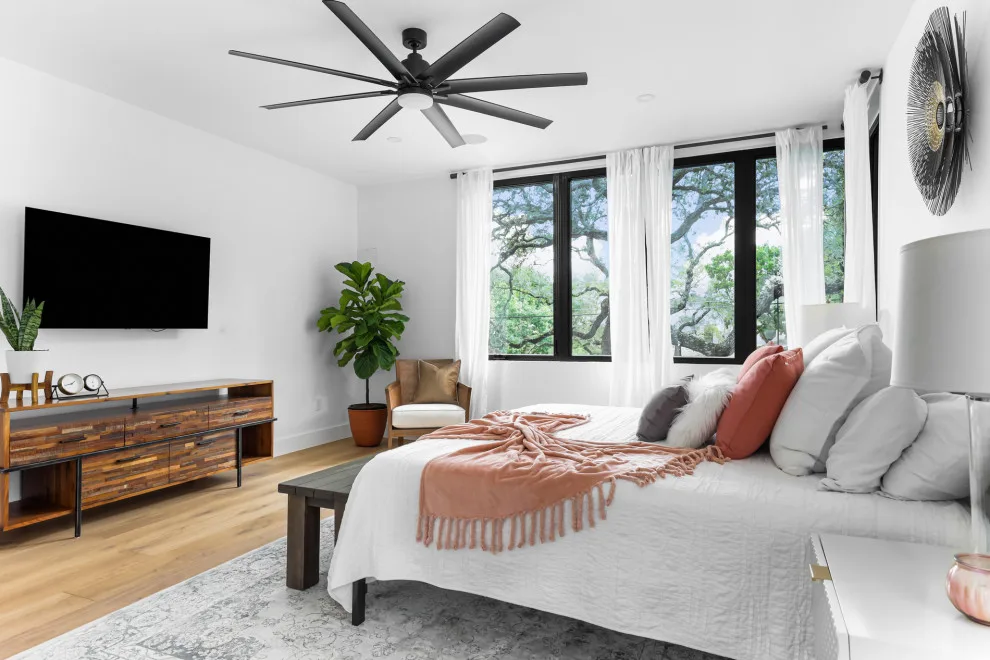 Modern Tailored Construction by Lifestyle Designs And Remodeling - Photo 17