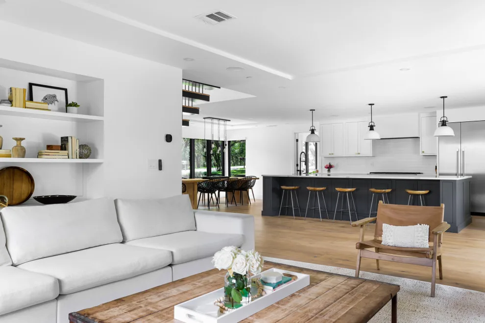 Modern Tailored Construction by Lifestyle Designs And Remodeling - Photo 32