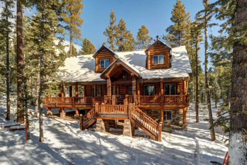 Stunning Personalized Cabins by Joseph G Services LLC - Photo 4