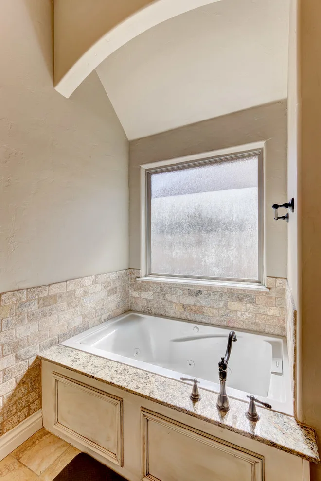 Tailored Residence in Moore, OK by Hawn Bros Construction LLC - Photo 28