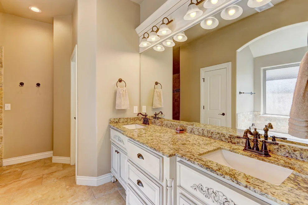 Tailored Residence in Moore, OK by Hawn Bros Construction LLC - Photo 19