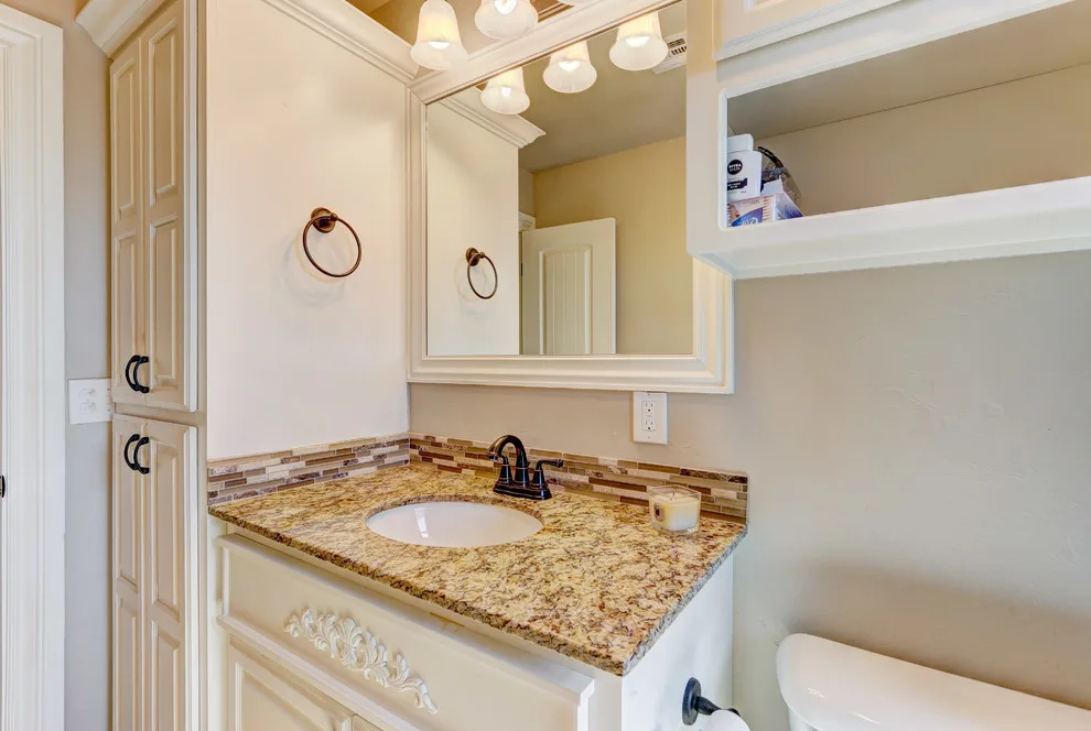 Tailored Residence in Moore, OK by Hawn Bros Construction LLC - Photo 22