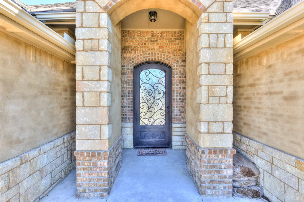 Tailored Residence in Moore, OK by Hawn Bros Construction LLC - Photo 24
