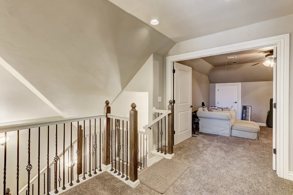 Tailored Residence in Moore, OK by Hawn Bros Construction LLC - Photo 6