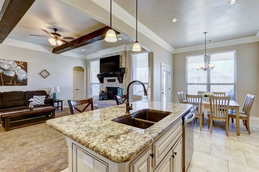 Tailored Residence in Moore, OK by Hawn Bros Construction LLC - Photo 12