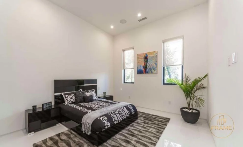 Tailored Residence in Tustin by Frame Build&Design - Photo 4