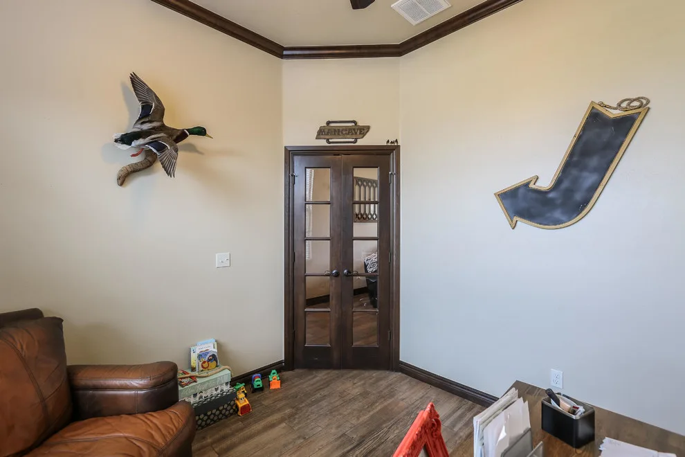 Tailored Residence, Moore, OK by Hawn Bros Construction LLC - Photo 41