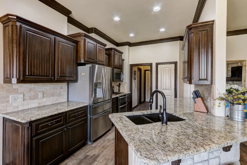 Tailored Residence, Moore, OK by Hawn Bros Construction LLC - Photo 55