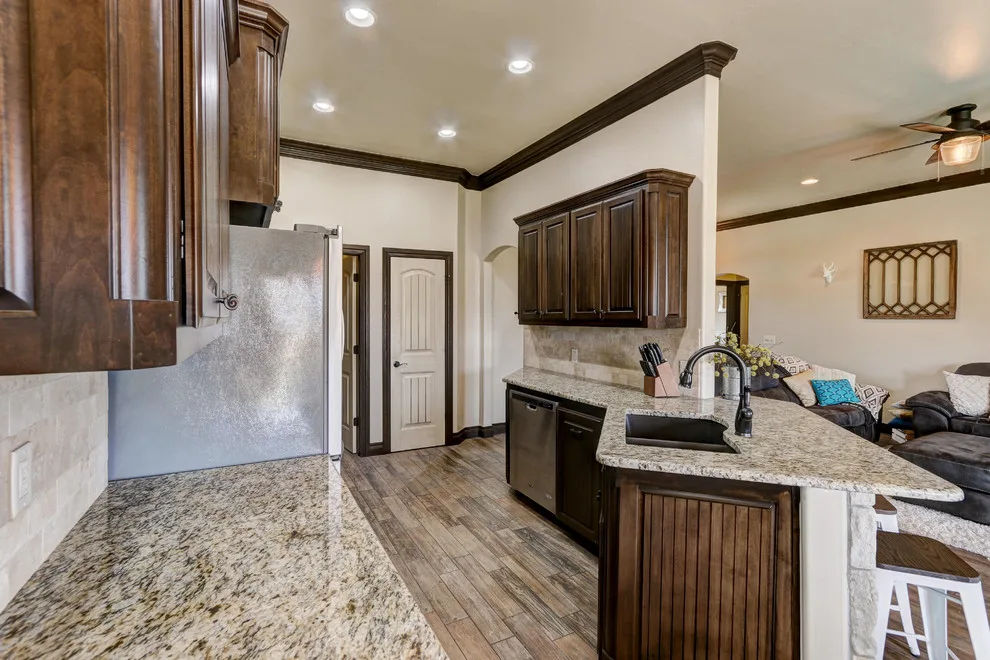 Tailored Residence, Moore, OK by Hawn Bros Construction LLC - Photo 69