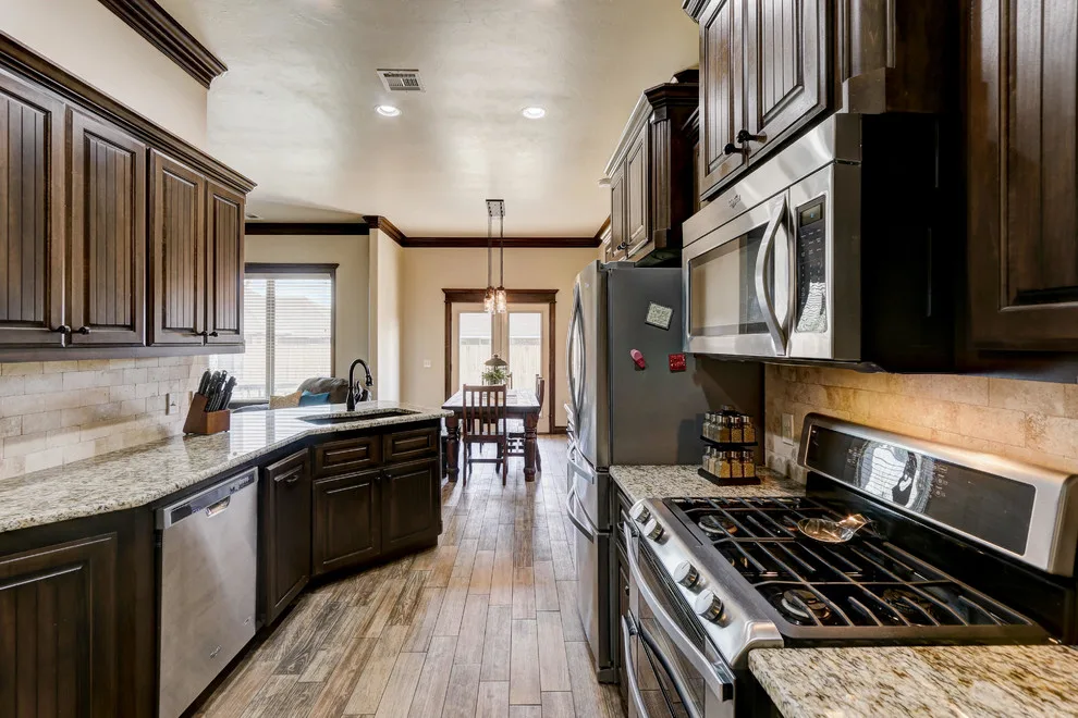 Tailored Residence, Moore, OK by Hawn Bros Construction LLC - Photo 37
