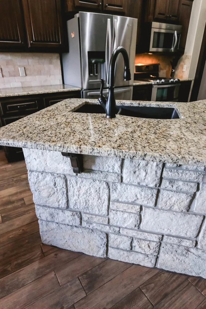 Tailored Residence, Moore, OK by Hawn Bros Construction LLC - Photo 57
