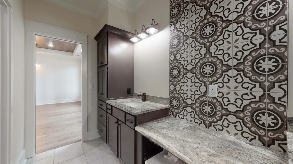 Tailored Residence with Integrated Apartment 2020 by Grace Construction, Inc. - Photo 15