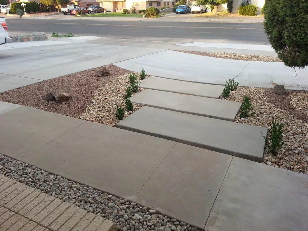 OUTDOOR ENTRANCE by Forma Contractors - Photo 3