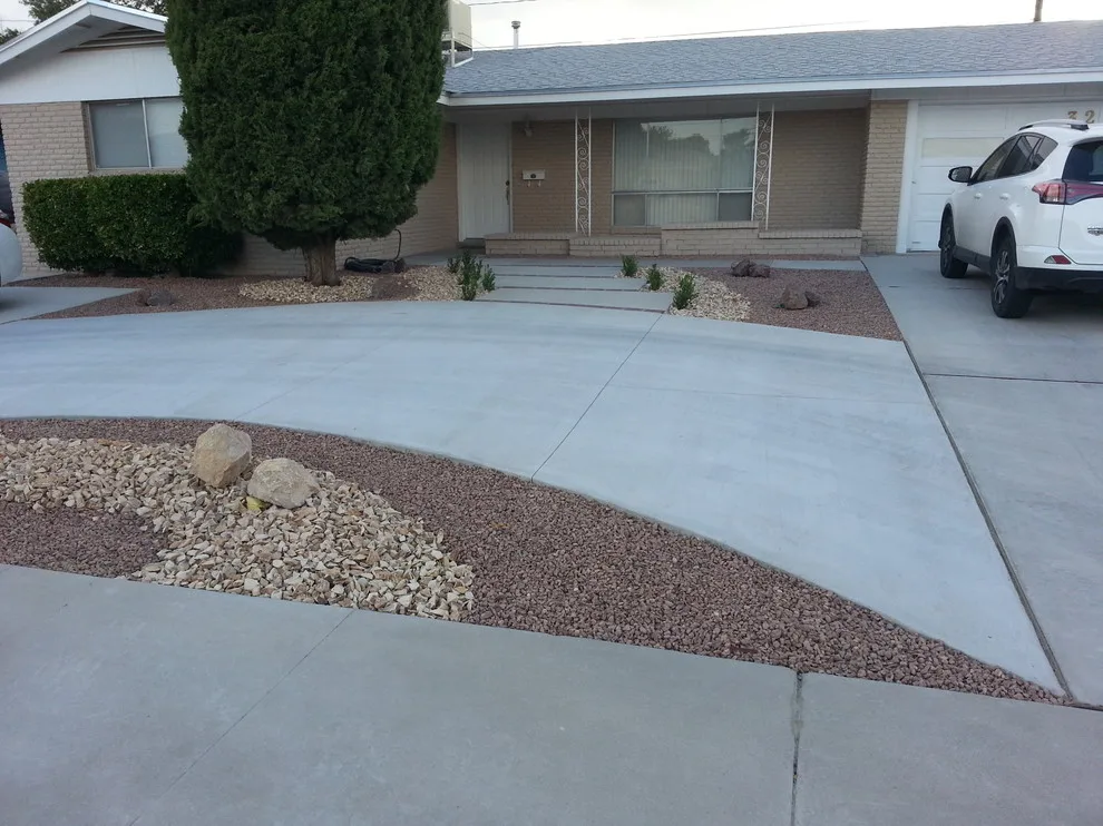 OUTDOOR ENTRANCE by Forma Contractors - Photo 6
