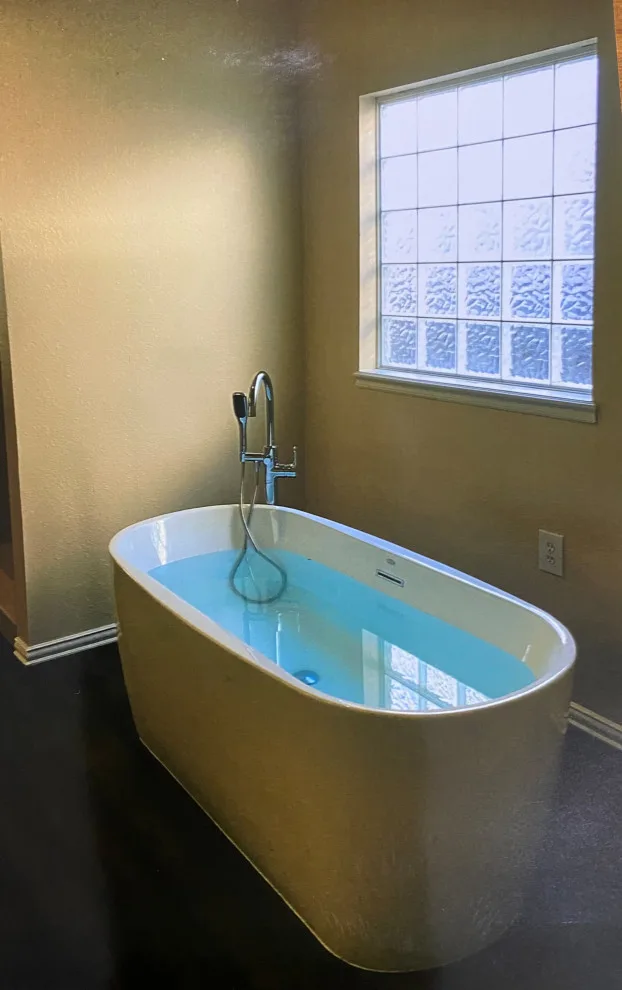 Complete Bathroom Renovation by Applegate Enterprises - Photo 5