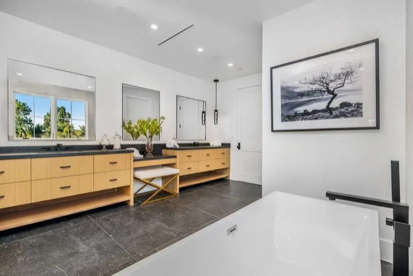 Complete Home Renovation by Anyvision Home Remodeling - Photo 45
