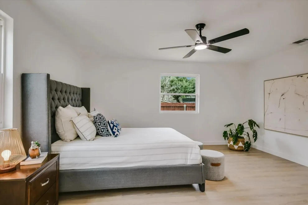 Home Renovation for Transition by Lifestyle Designs And Remodeling - Photo 11