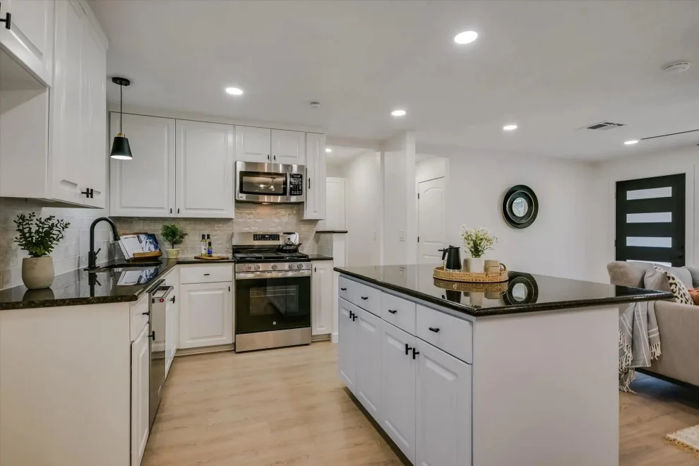 Home Renovation for Transition by Lifestyle Designs And Remodeling - Photo 7