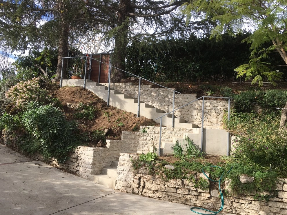 Composite Deck Hollywood by California Deck Builders - Photo 4