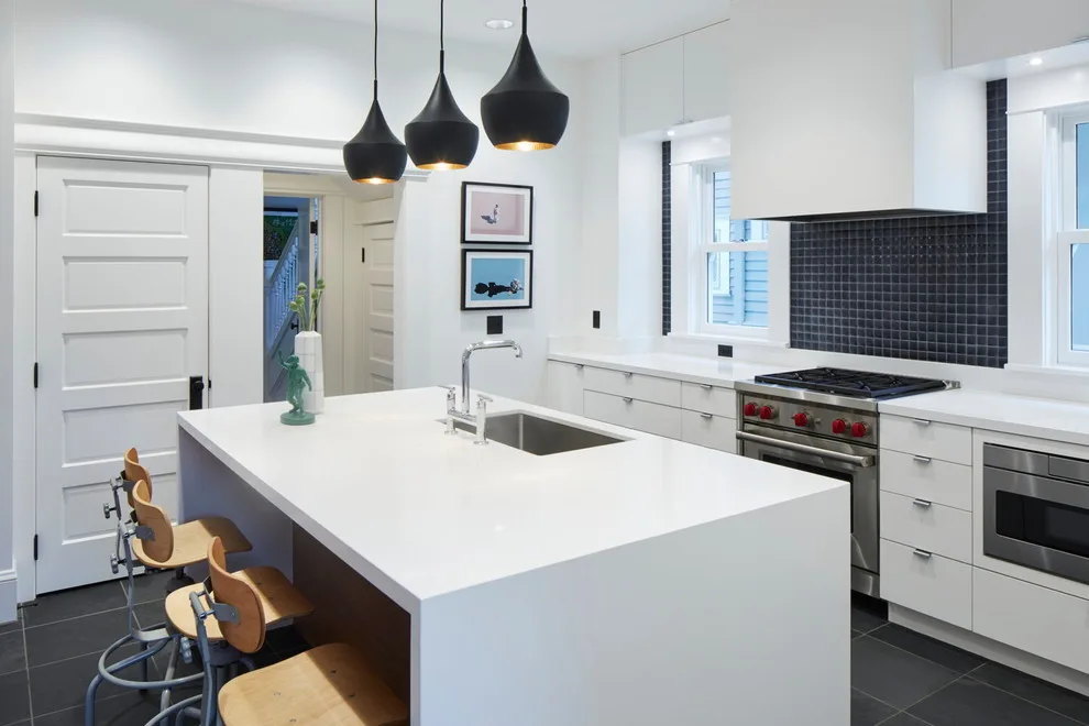 Quirky Southeast Portland Bungalow by Olson & Jones Construction, Inc - Photo 2