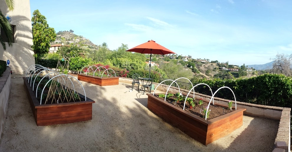 California Farm And Garden - Photo 13