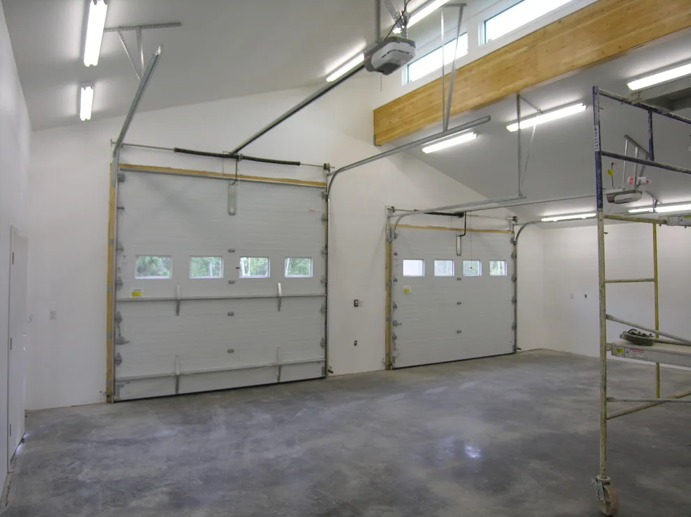 Two-Story Garage, 1792 sq ft by Homan Inc. - Photo 4