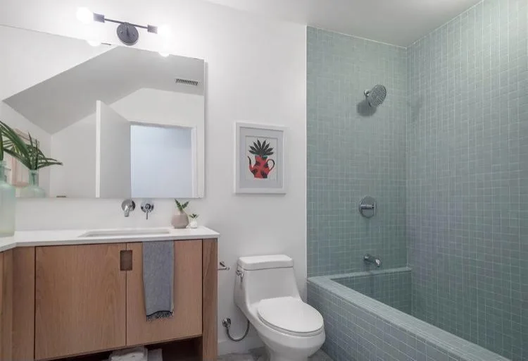 Contemporary Renovation by Anyvision Home Remodeling - Photo 3