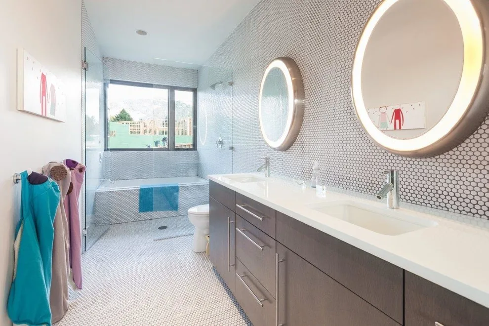 Contemporary Jackson Residence by New West Building Company - Photo 12