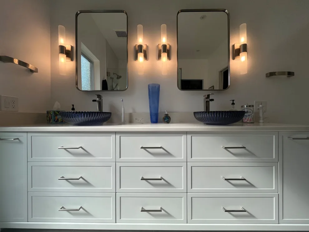 Glass Artist Studio and Exhibition by Designer Builders Inc. - Photo 27