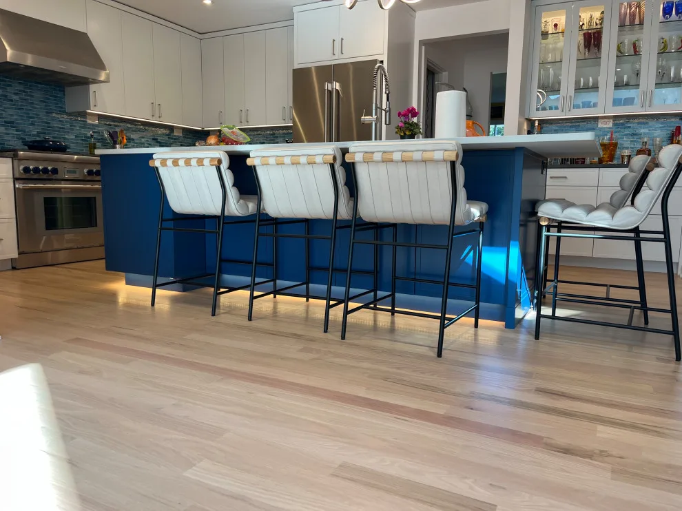 Glass Artist Studio and Exhibition by Designer Builders Inc. - Photo 23
