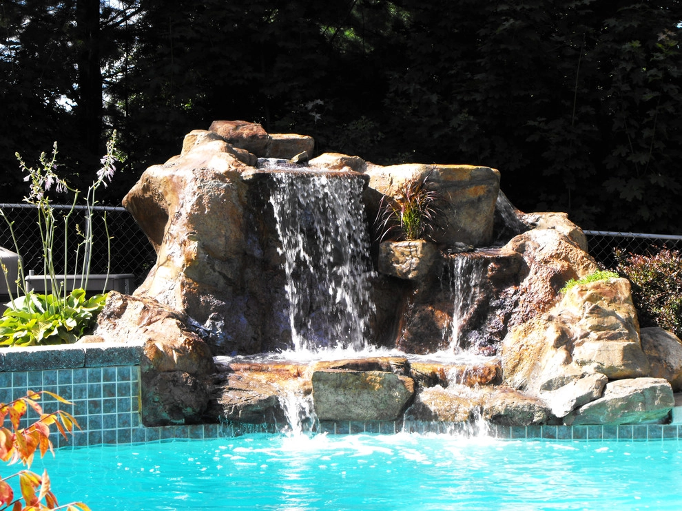 Camelot Outdoor Living - Photo 2