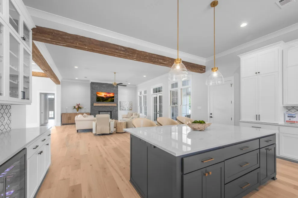 Beautiful Tailored Residence by Oasis Spaces - Photo 11