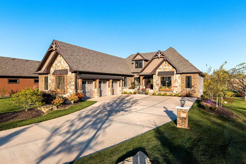 Beautiful Sheffield Bespoke Residence by Advance Homes, Inc. - Photo 14