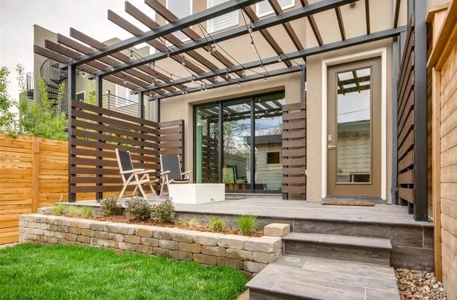 Highlands Modern by C&H Landscaping - Photo 4