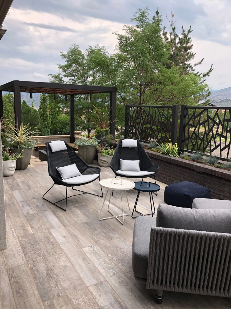 Modern Oasis by C&H Landscaping - Photo 4
