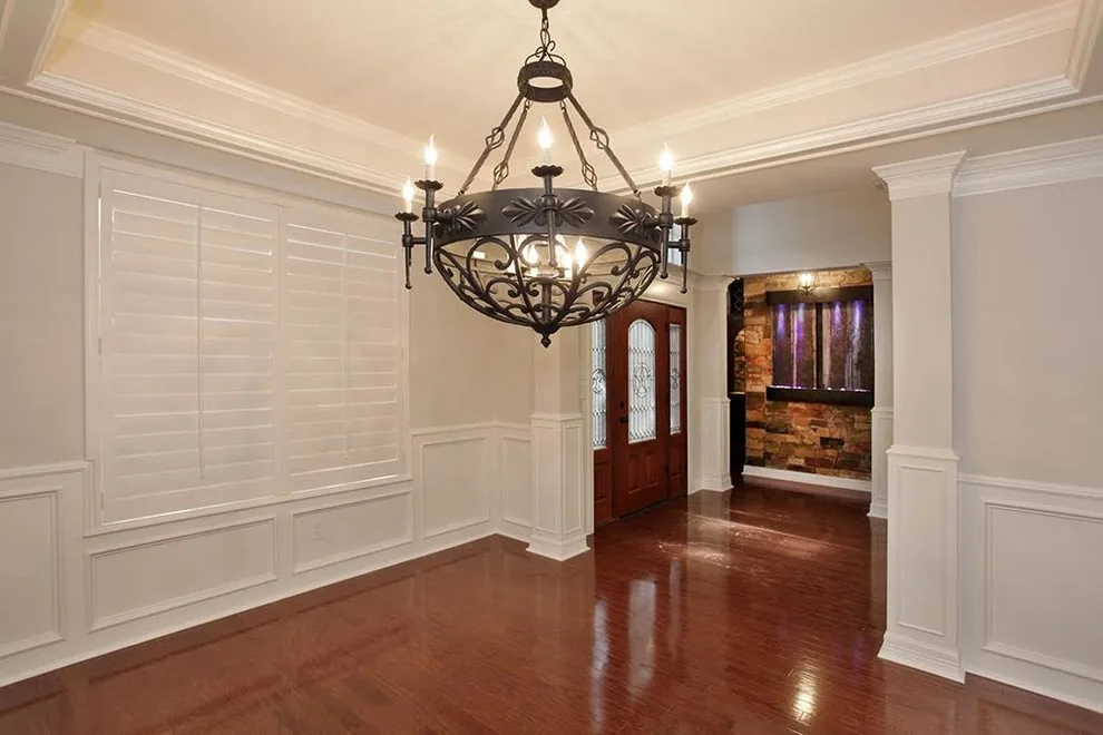 London Custom Homes - Photo 8