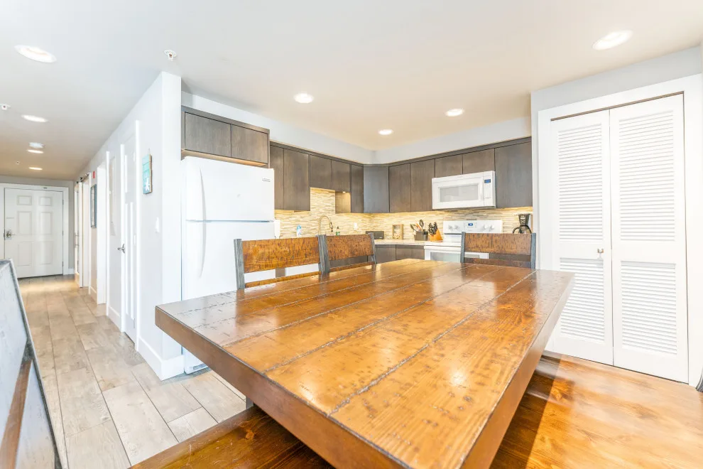 Grandview Condominium Renovation by Apex Building Services - Photo 20