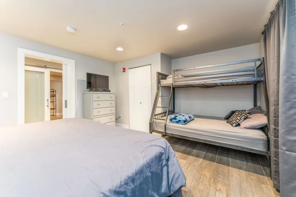 Grandview Condominium Renovation by Apex Building Services - Photo 14