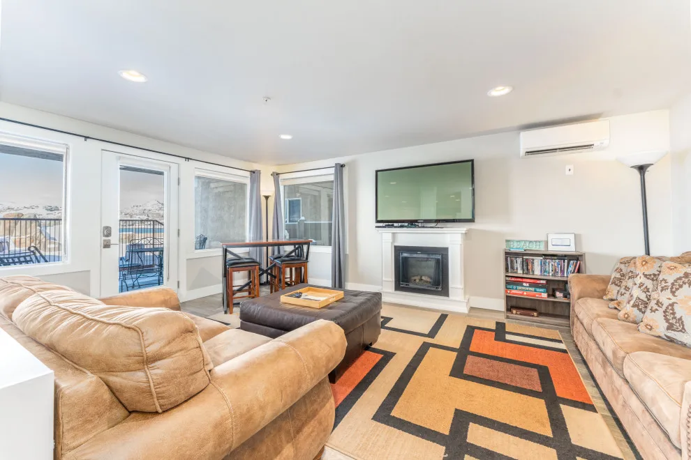 Grandview Condominium Renovation by Apex Building Services - Photo 18