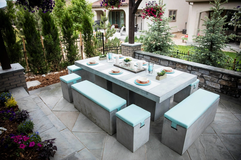 Contemporary Solterra Sanctuary by C&H Landscaping - Photo 3