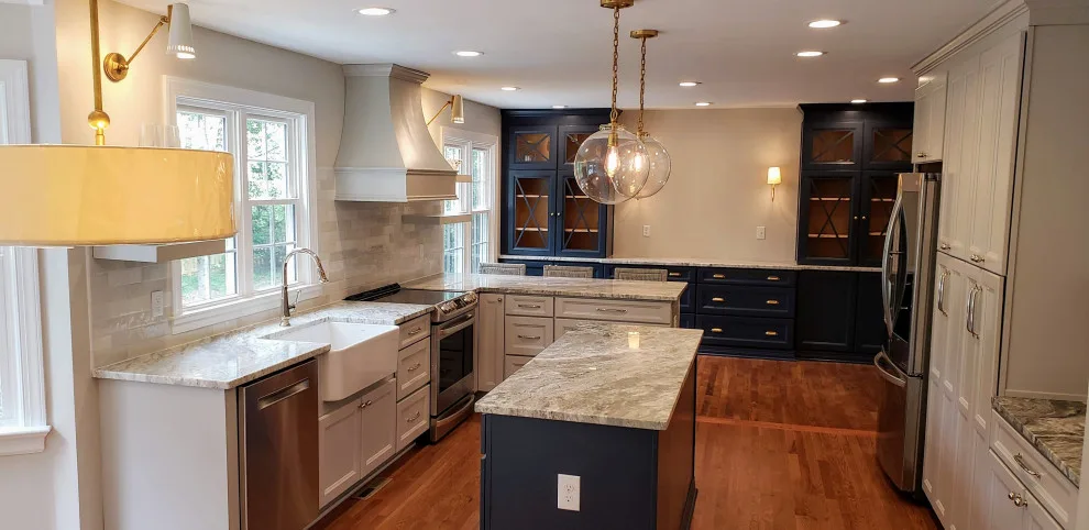 Greenridge Road Kitchen by Maison Construction And Renovations - Photo 10