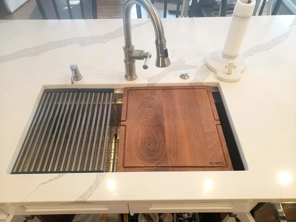 Modern Kitchen 75 - 100K by Conservation Renovations Inc. - Photo 15