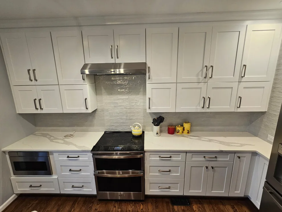 Modern Kitchen 75 - 100K by Conservation Renovations Inc. - Photo 2
