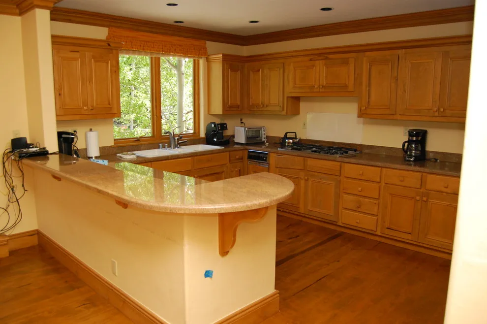 Beaver Creek Greystone Kitchen by Beckett Custom Homes - Photo 4