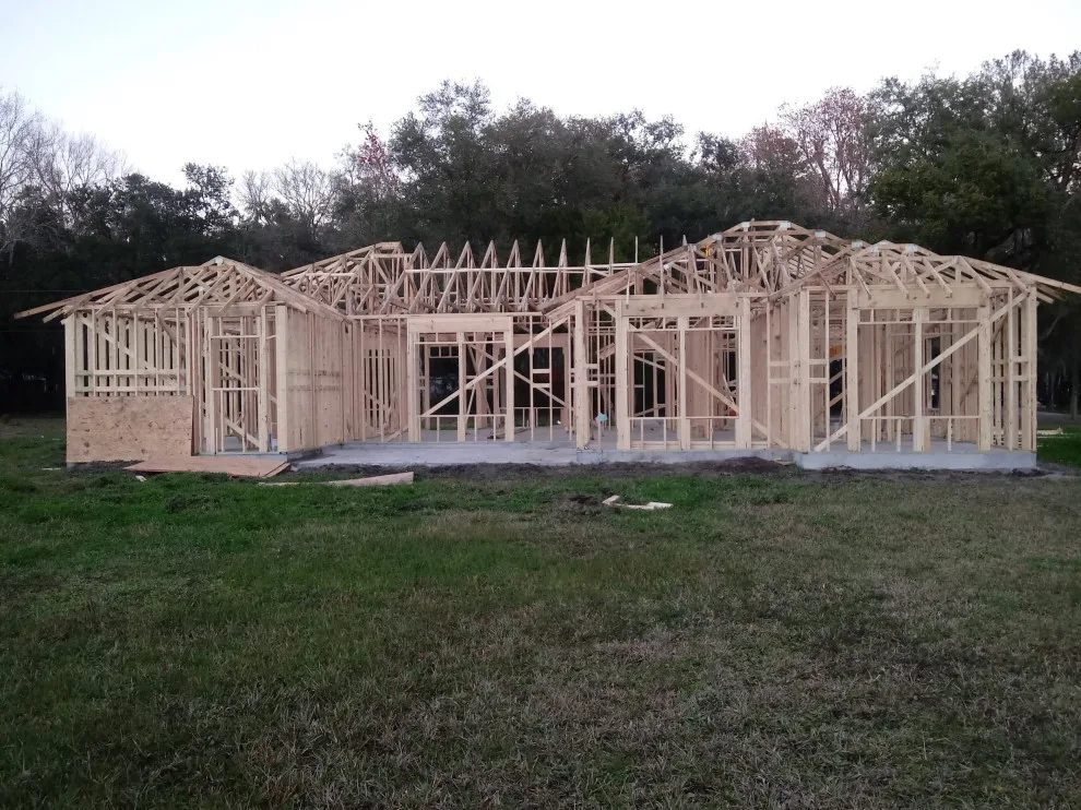 Urbanic Homes Corporation - Photo 5